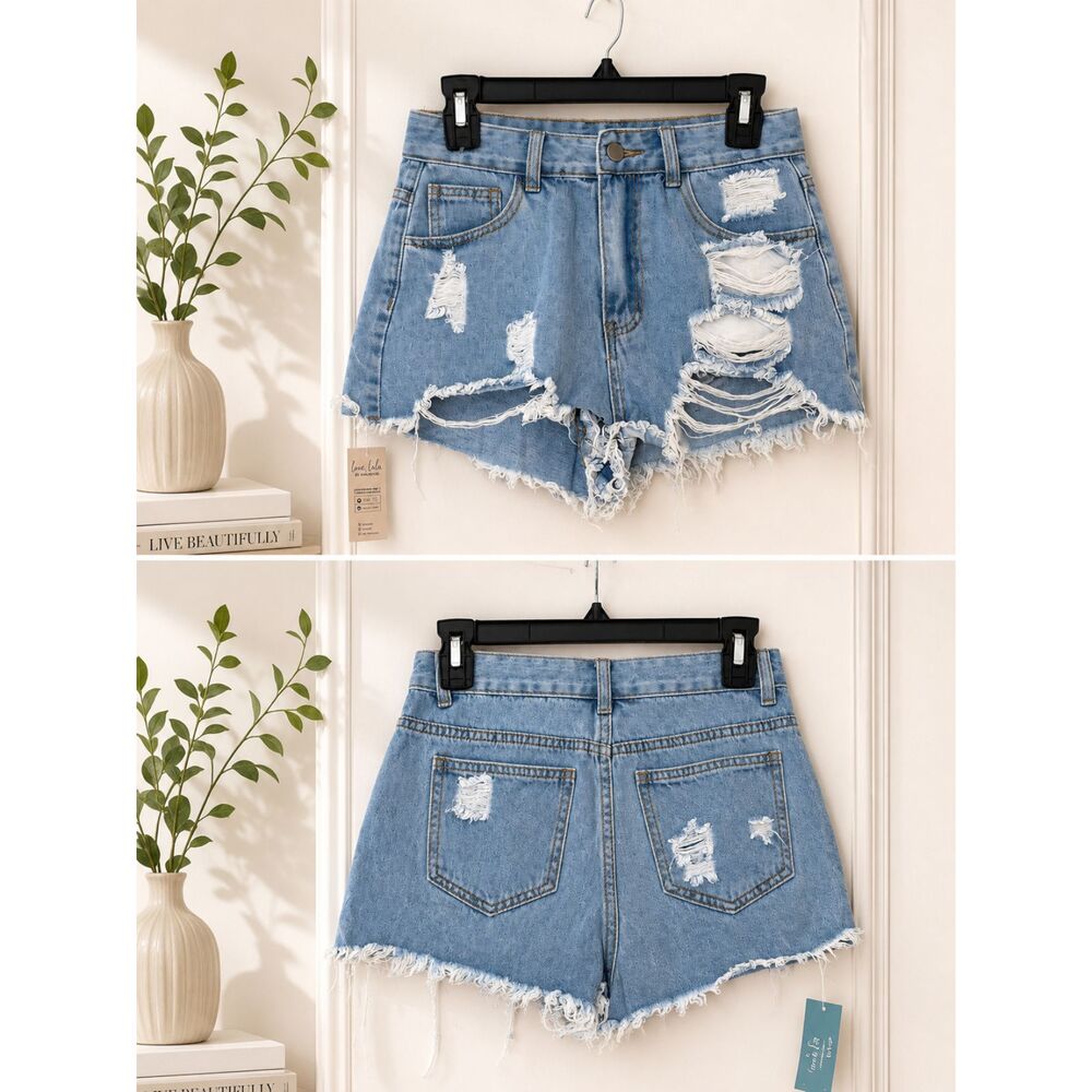 Cupshe NWT Distressed High Rise Denim Shorts Light Wash Frayed Size XS